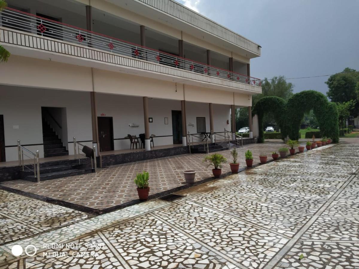 Goyal Bhawan Hotel Khātu Exterior foto